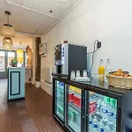Hostel Young And Happy Latin Quarter By Hiphophostels *