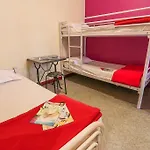 Hostel Young And Happy Latin Quarter By Hiphophostels *