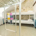 Hostel Young And Happy Latin Quarter By Hiphophostels