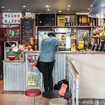 Young And Happy Latin Quarter By Hiphophostels Ostello Parigi