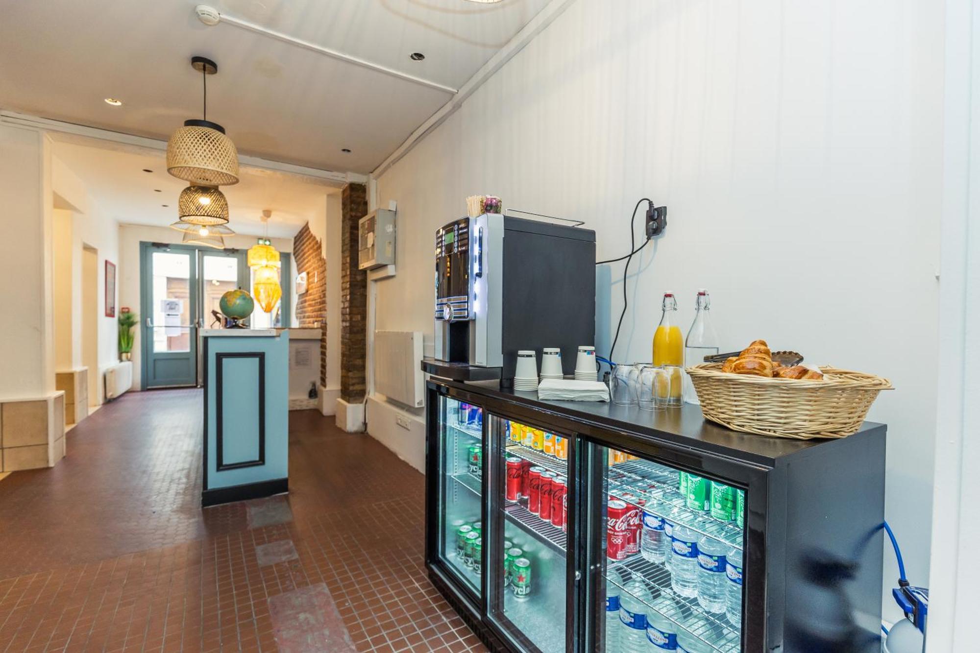 Ostello Young And Happy Latin Quarter By Hiphophostels *