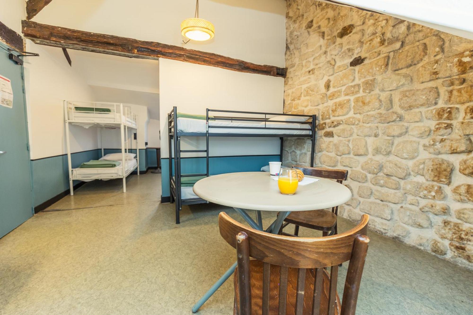 Ostello Young And Happy Latin Quarter By Hiphophostels *