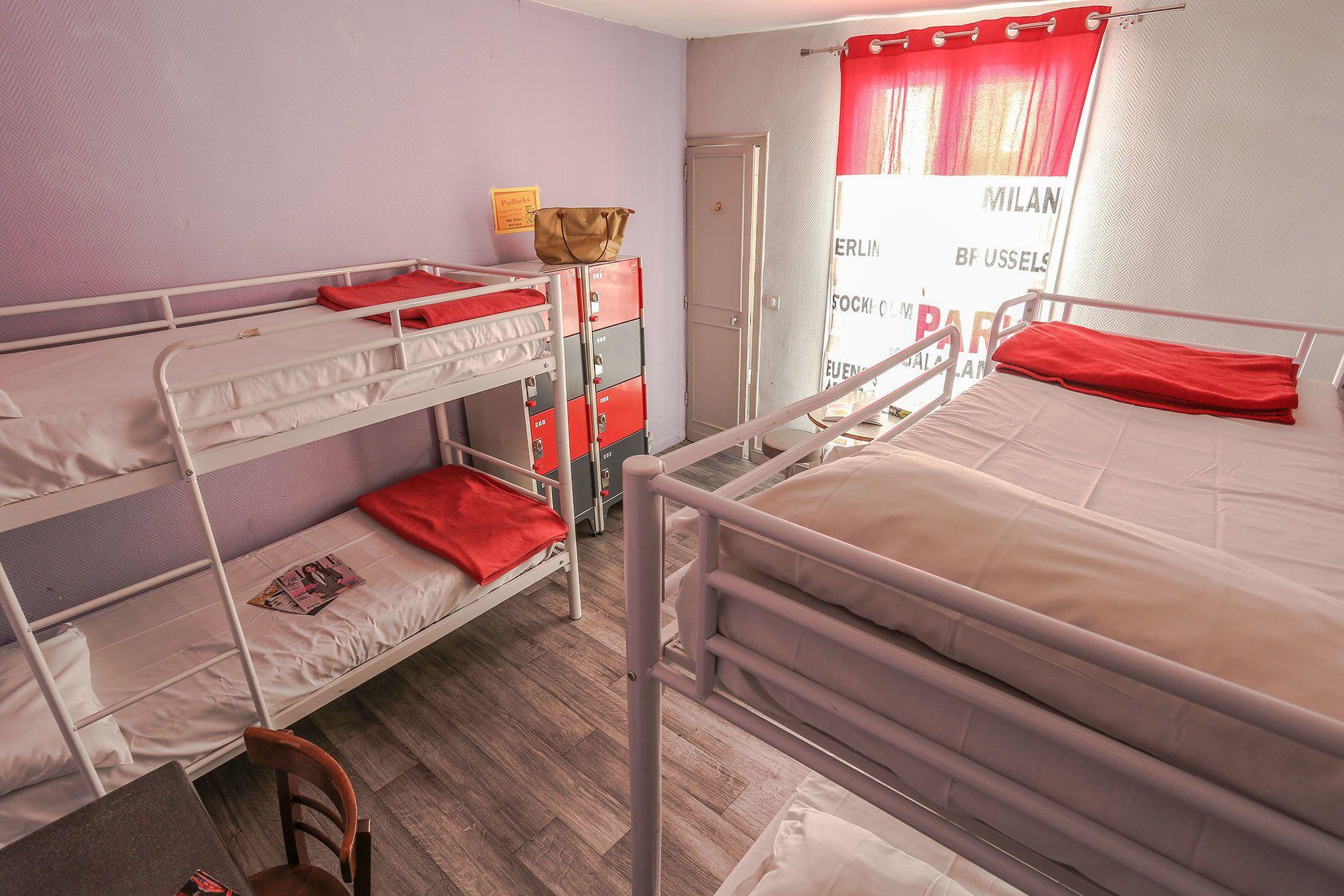 Hostel Young And Happy Latin Quarter By Hiphophostels *