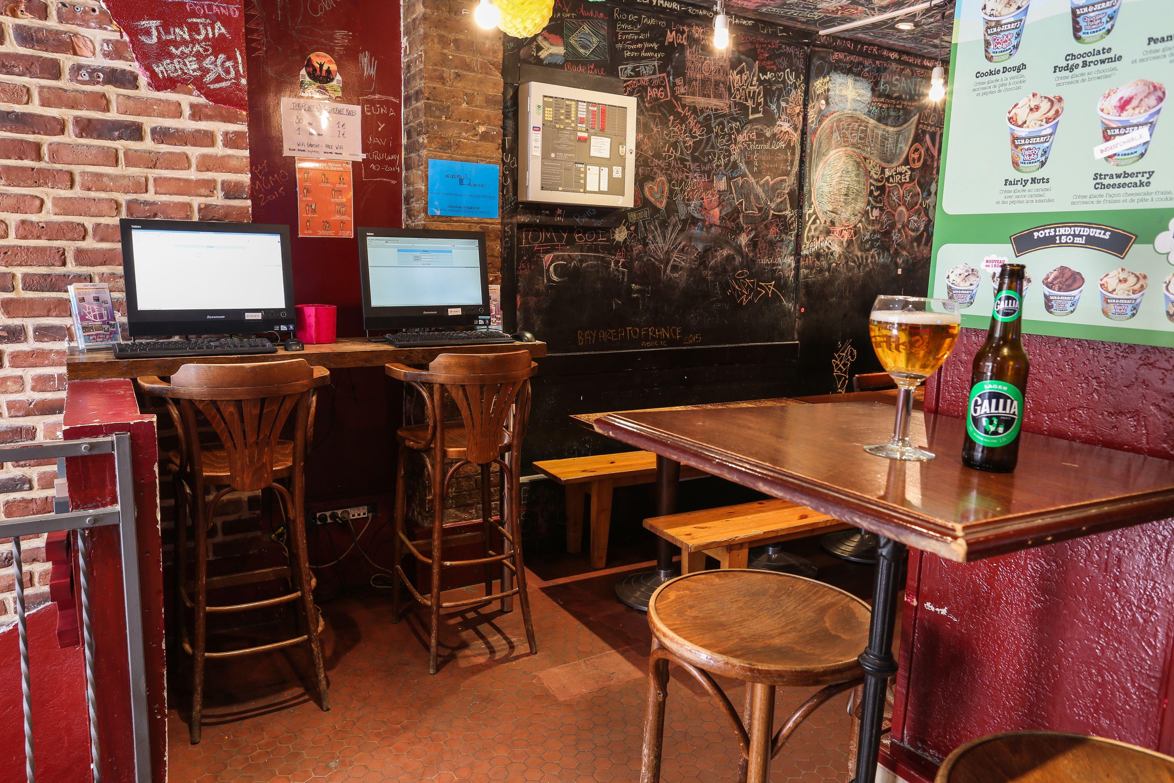 Young And Happy Latin Quarter By Hiphophostels Ostello Parigi