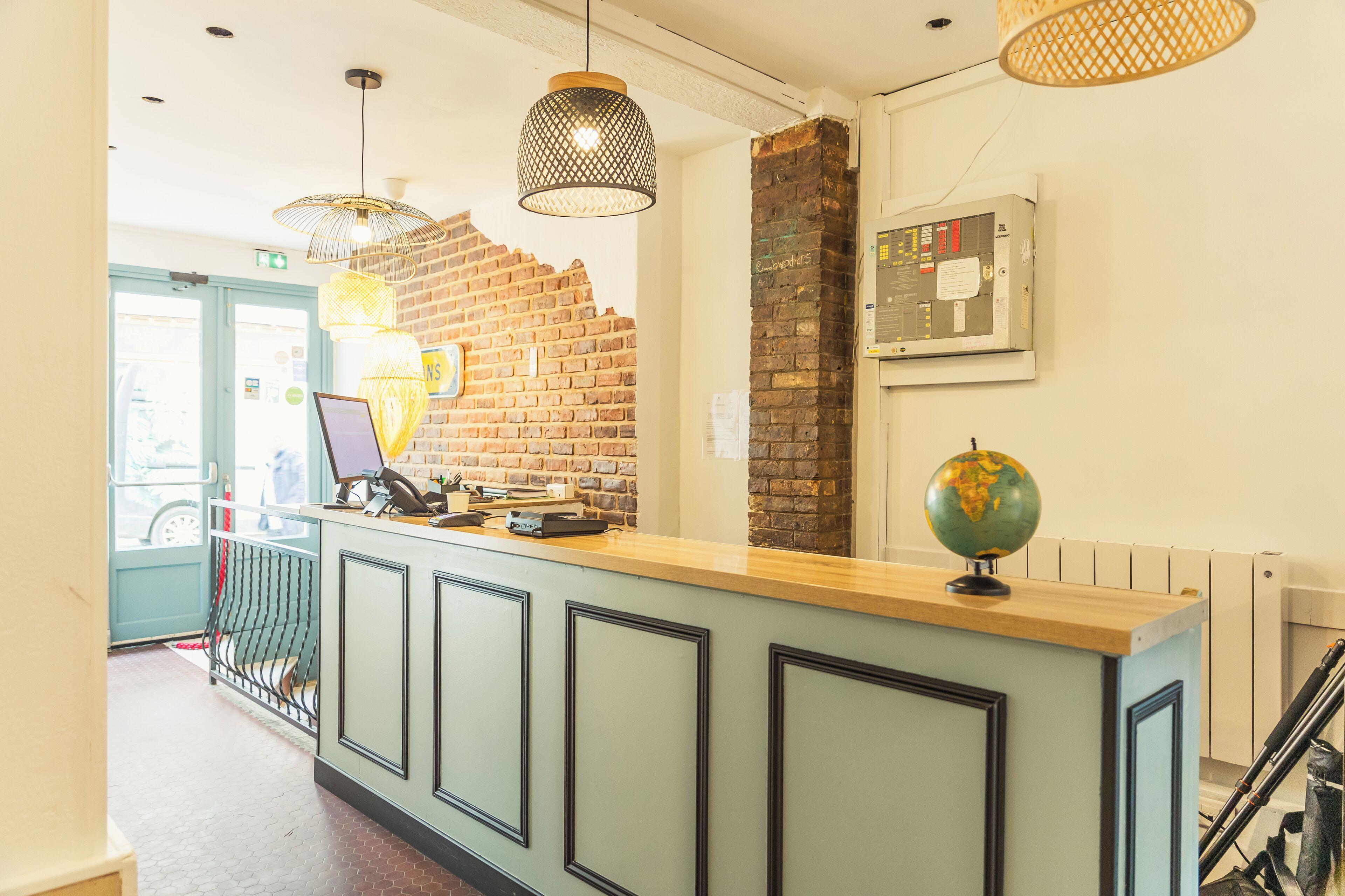 Ostello Young And Happy Latin Quarter By Hiphophostels *