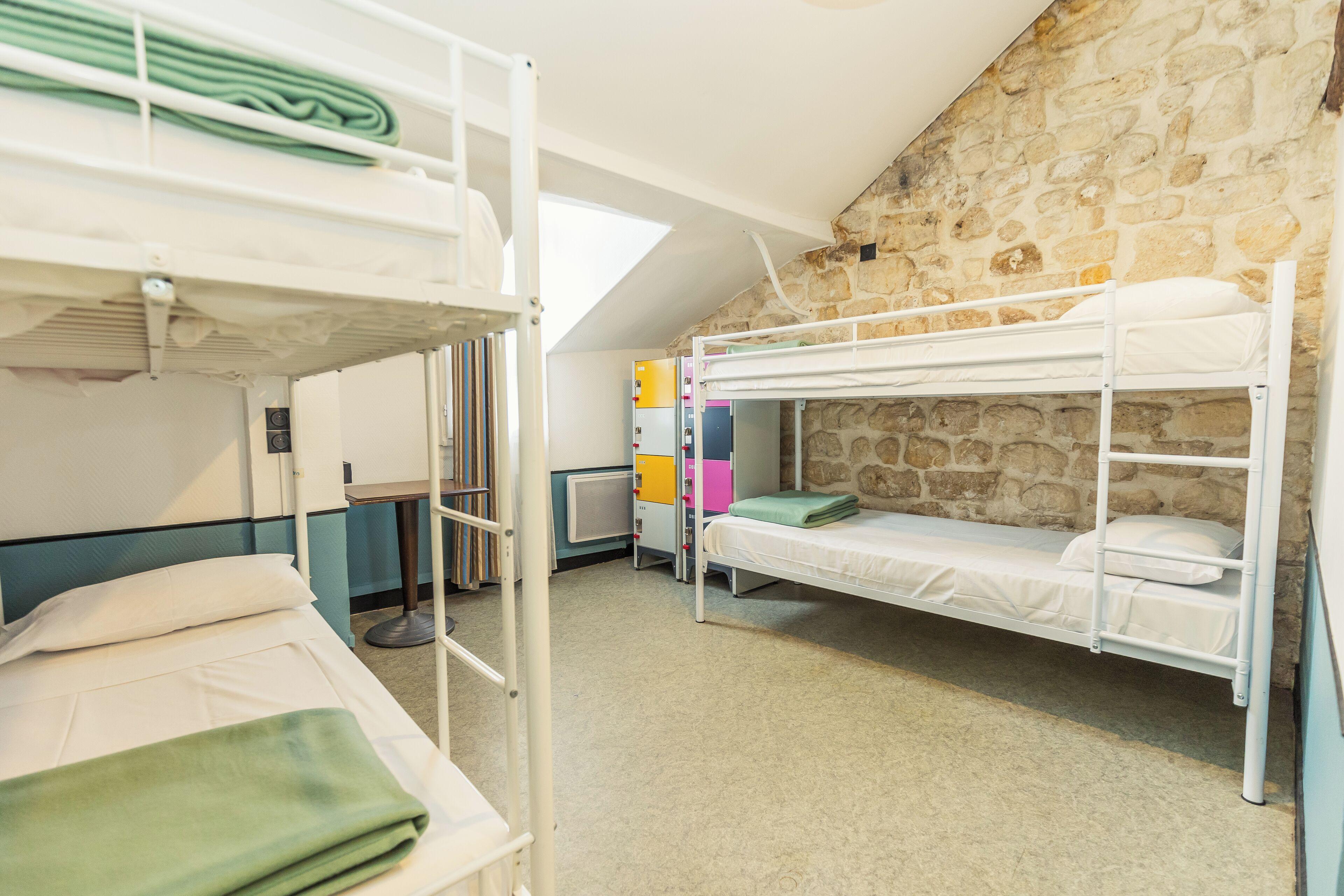 Young And Happy Latin Quarter By Hiphophostels *