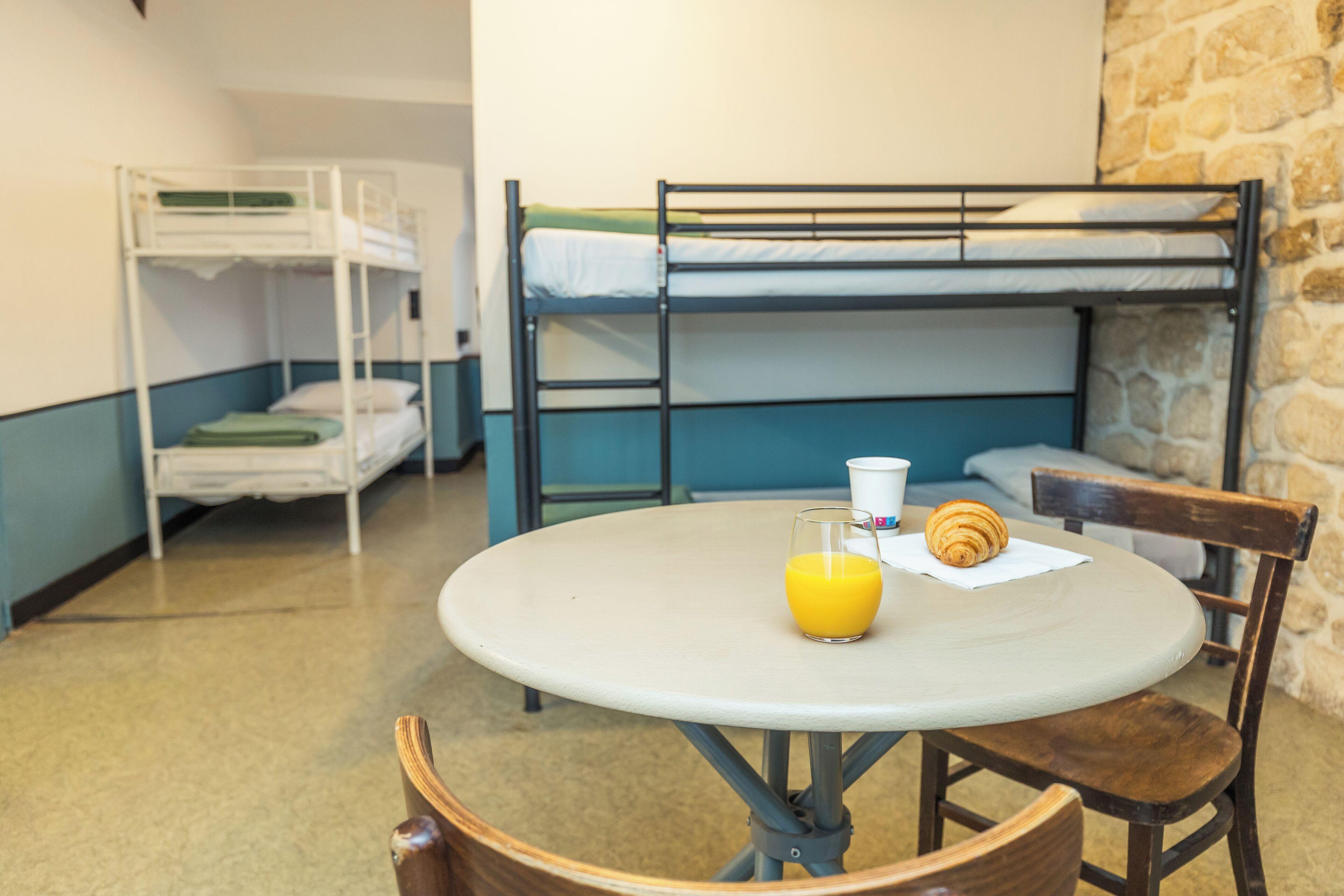 Young And Happy Latin Quarter By Hiphophostels Parigi